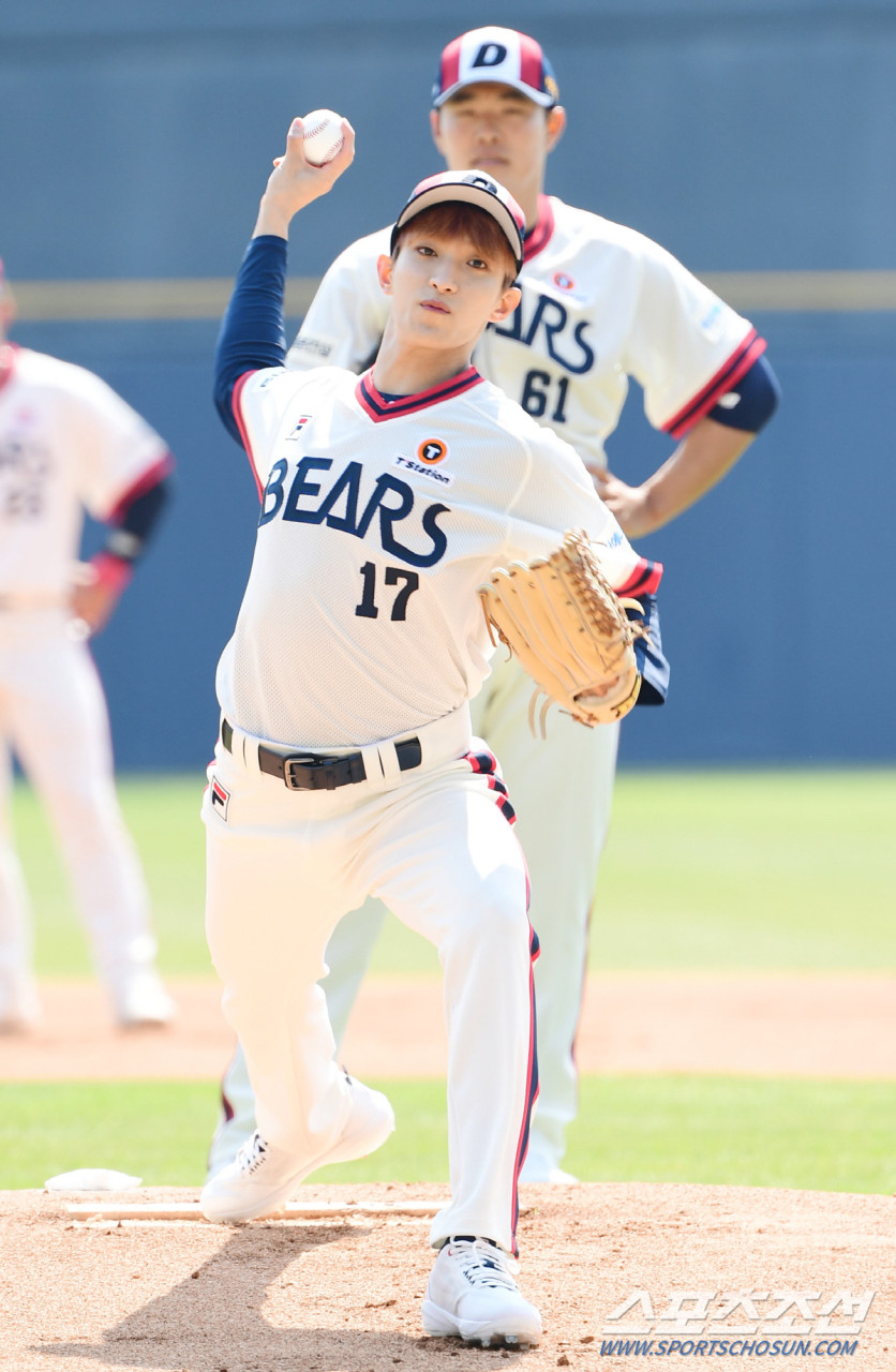 도겸, 두산베어스 홈경기에서 두 번째 승리 요정 도전에 나서!
