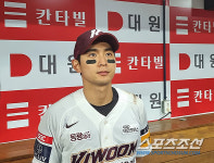 안타도 잘 못치는데… 이정후답지 않은 타율 0.238. 977일만에 손맛 본 비결 [인터뷰]