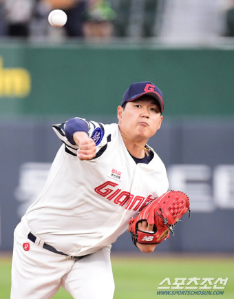 [포토] 나균안 '위닝시리즈를 위하여'