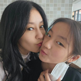 '싱글맘' 이지현, 학부모 공개 수업에 한껏 힘준 패션 