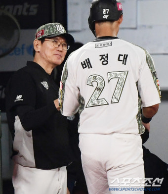[포토] 이강철 감독, 다시 '군자'모드로