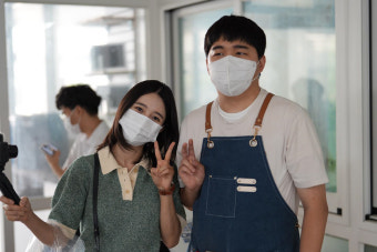 '13남매' 남보라, 발달장애 동생 바리스타 대회까지 챙기는 '다정한 K-장녀'