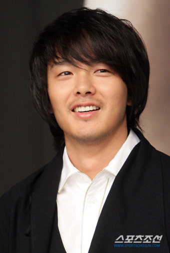 '亞 울리고 간 1세대 한류스타' 故박용하 13주기...김재중 