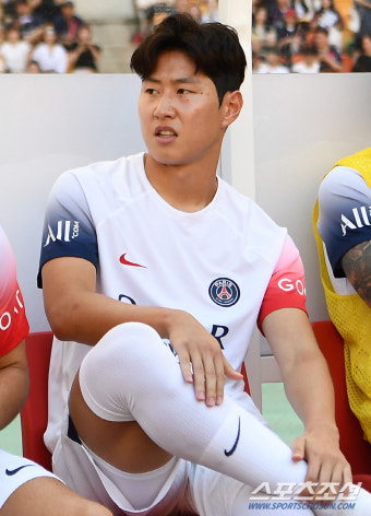 [포토] 이강인 '벤치에서 시작'