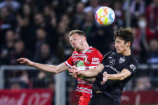 이게 맞나? 1900억원 쓰려던 리버풀, 카이세도-라비아 놓치자 260억원 日 MF 엔도로 선회, here we go!까지 떴다