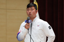 [진천현장]양궁 전설김우진 왕관을 쓰려는 자, 그 무게를 견뎌야 한다