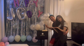 황재균, ♥지연 '깜짝 생일파티+명품 선물'에 진한 뽀뽀 "보고 싶었어" [종합]
