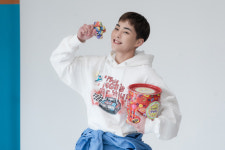 시우민, 사장돌마트로 돌아온다..암산천재 신태호 변신