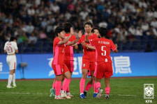 [항저우ON]한국 여자축구, 전통의 '빨강·빨강' 유니폼 입고 북한전 '18년 징크스' 끊는다