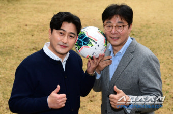 [항저우현장]준결승 일전 앞둔 황선홍X안정환 '깜짝조우', 승리 기운 불어넣었을까