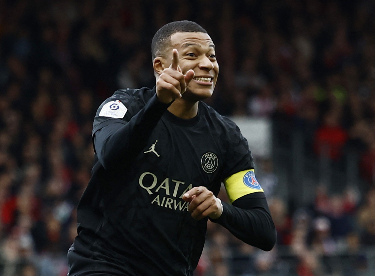 PSG 이강인, 브레스투전에서 첫 도움 기록 후 UCL 데뷔골 - 화려한 활약 주목