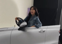신차장 대신 이차장…이효리, 신동엽 8년 활동 렌터카 모델 물려받았다