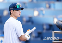 [포토] 김주원 '타격 훈련 집중'