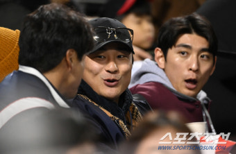 [포토] 김하성-이정후, 한국시리즈 5차전 직관