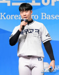 [포토] 대구고 진현제, 백인천상 수상