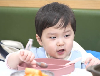 김준호子 은우, 일취월장 말솜씨 '깜짝'..아빠 위로까지 '랜선이모' 녹인다('슈돌')