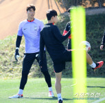[포토] 송범근 '언제 나갈지 모른다'