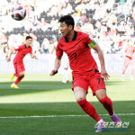 [카타르ON]'이게 바로 韓 캡틴' 정신적 지주 떠나보낸 SON, 아쉬움 닦고 더 단단해진 기둥