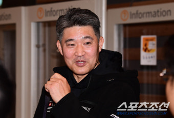 [포토] 이숭용 '감독 첫 스캠 잘 다녀오겠습니다'