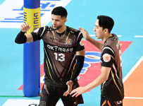 1인자는 나야나! 레오 40득점+성공률 74.1% OK금융 3위 도약. 삼성화재 3연패 늪→4위 추락 [대전리뷰]