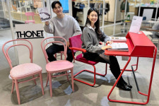 갤러리아백화점, 22일까지 서울 명품관서 독일 명품 가구 브랜드 토넷 팝업스토어 운영