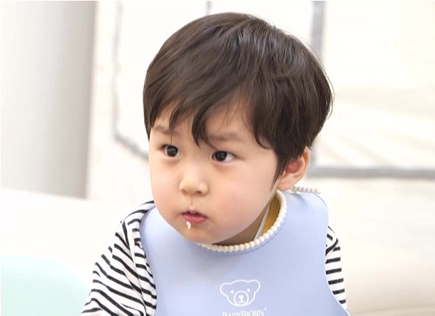 슈퍼맨이 돌아왔다 김준호와 아들 정우, 국대급 DNA와 운동 능력 눈길