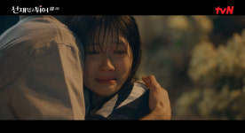 변우석, 김혜윤 구해준 은인이었다…또 목숨 구해주며 사랑 확인 눈물의 포옹 (선업튀)[종합]