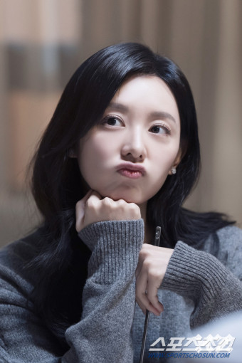 [SC이슈]'눈물의 여왕' 김지원, 사실은 '자연광의 여왕'! 성형 안한 티를 이렇게 내나?