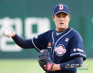 '10G 1위' 팀 타격 살아난 이승엽호 마운드도 높아진다…반가운 지원군 '왕조 마무리' 등장