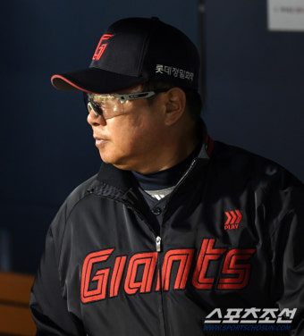 '마황→손호영' 3연승 롯데 덮친 햄스트링 주의보…명장의 탄식 