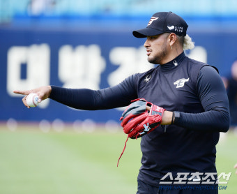 [포토] 한화 바리아 '대구 합류 한화 선수들과 함께 훈련'