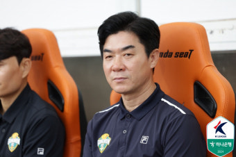 [현장인터뷰] '7년 만에 4연승' 윤정환 강원 감독 