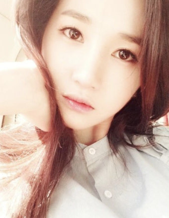 헬로비너스 출신 유아라, 암 투병 고백 