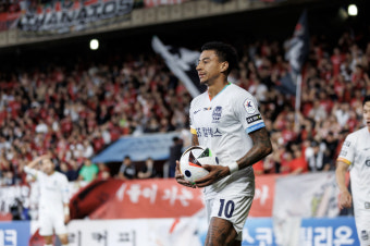 [현장라인업]FC서울 린가드 '깜짝 주장' 중책, 울산 주민규 공격 선봉…베스트11 공개
