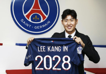 'PSG 입단 1주년' 행복했던 이강인, 