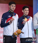 [올림픽]세계 1위 때 못 이룬 올림픽 金, 오상욱이 오상욱 했다…한국 대회 첫 금→男 사브르 개인전 첫 금