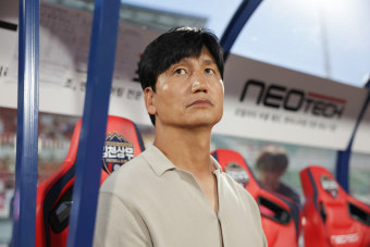 [K리그 리뷰]'도움 꽝' 양민혁, 홍명보 감독 앞에서 눈도장…'2골 이상헌→1위 등극' 강원, 김천에 2-1 역전승