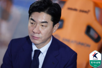 [현장리뷰]'최규백 극장골' 수원FCvs강원, 2-2 무승부…강원 '파이널A 진출+1위 탈환'