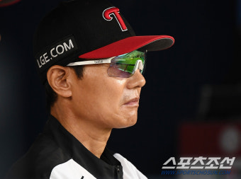 천신만고 끝 '3위 수성' LG 염경엽 감독 