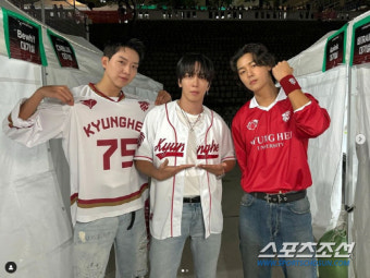 씨엔블루, 대학축제서 관객 쓰러지자 물병 던져 