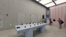 [삼성 vs 애플 강남대전 1년] 전문 매장 가보니…삼성스토어, 동선·소통 아쉬워