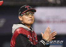 염경엽 감독은 왜 PO 1승 하고 '왕조' 얘기를 꺼냈을까 