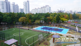 21세기 학생들에게 21세기 운동장을! 황교선 송호고 교장이 열정으로 일군 꿈의 운동장