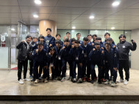 축구공이 연결해준 감동적인 만남…멋진 선배 송주훈, 일본 후배 만나 멋진 프로선수가 되렴