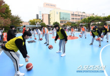 안산 송호고 미래형 운동장에 담긴 임태희 경기교육감의 신념, 학교와 교육의 발전, 지역사회와 함께 해야 한다