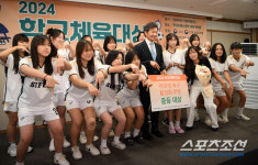 엘리트 선수 NO→기본기부터 시작한 초짜 수주중 女축구부의 유쾌한 반란 우리에겐 정말 행복한 추억!