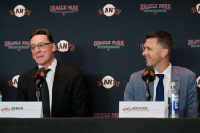 SF 사장 유격수 콕 찍었다는데, 김하성과 계약에 집중하고 있다 美매체, 이정후와 한솥밥 시나리오 급부상