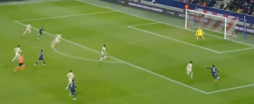 떠먹여줘도 못 먹는 바르콜라…오른쪽에서 날아다닌 풀타임 이강인, 아쉽게 날아간 챔스 첫 공격pt→PSG, 잘츠부르크 3-0 박살