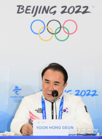 '치킨왕'윤홍근 BBQ회장 빙상연맹 재선 도전! '서울대X피겨 출신'이수경 삼보모터스 사장과  CEO 경선 구도