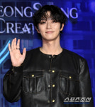 [공식] 박서준, 연예부 기자 취업..경도를 기다리며 주인공